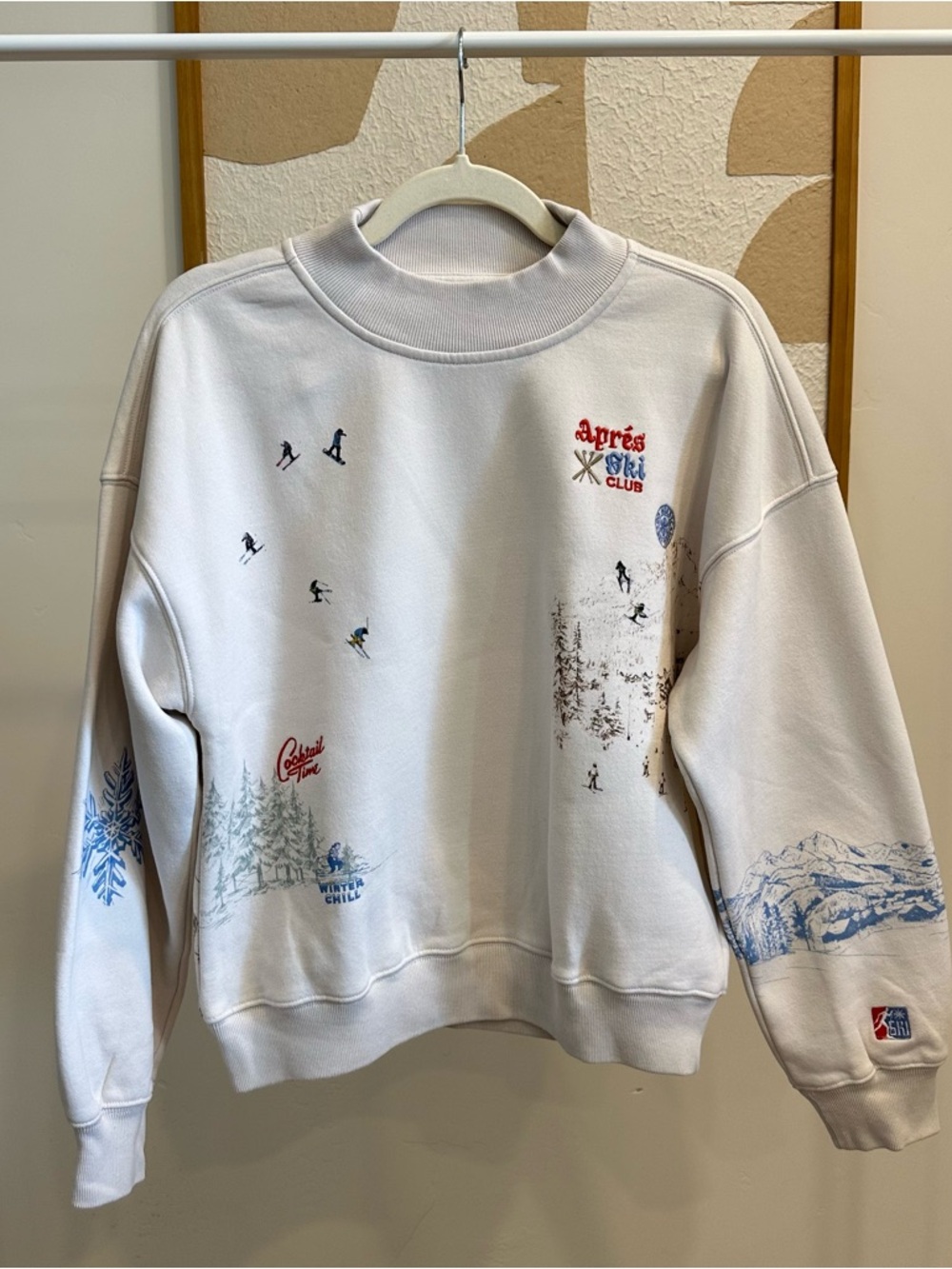 Après Ski Club Graphic Pullover Sweatshirt